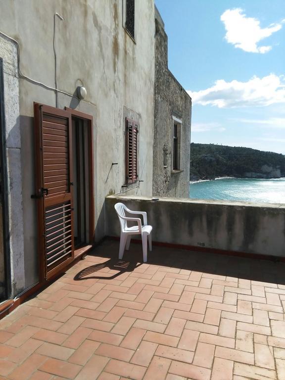 Appartamenti Castello Пескичи Экстерьер фото
